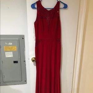 Another Red dress 😻‼️